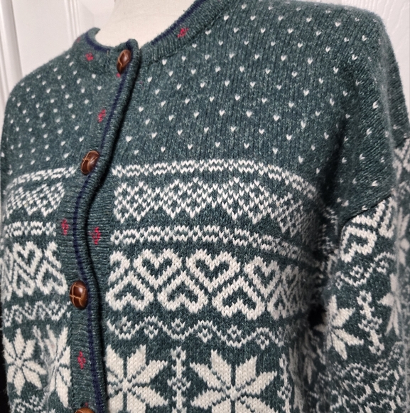 Vintage 1990s Y2K Northern Reflections green/white snowflake button-up sweater - Picture 3 of 10